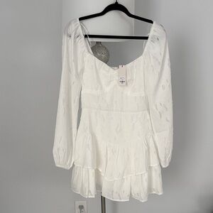 Francesca's Collections White Tiered Long-Sleeve Mini Dress